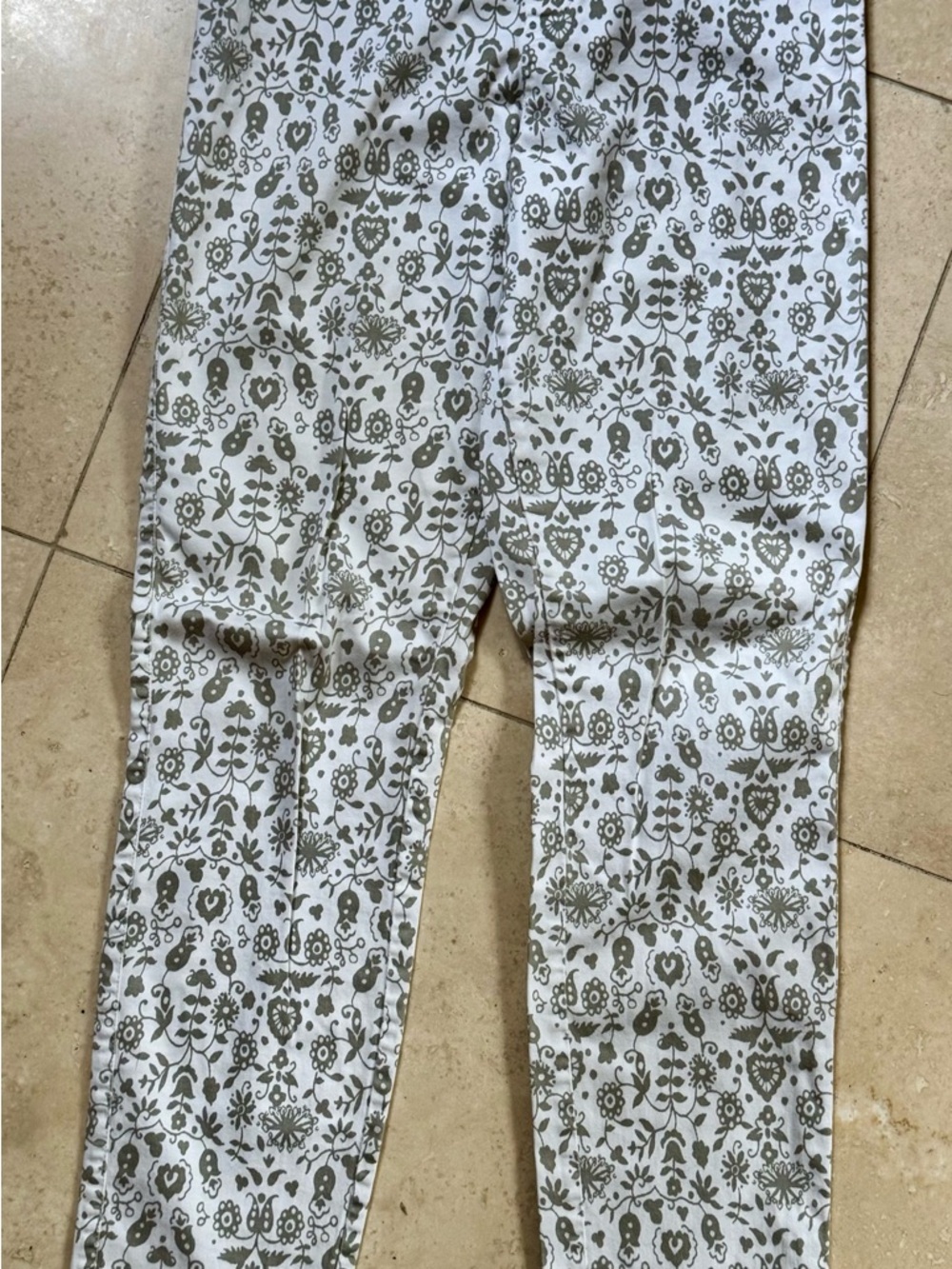 White Leggings with Light Gray Floral Print